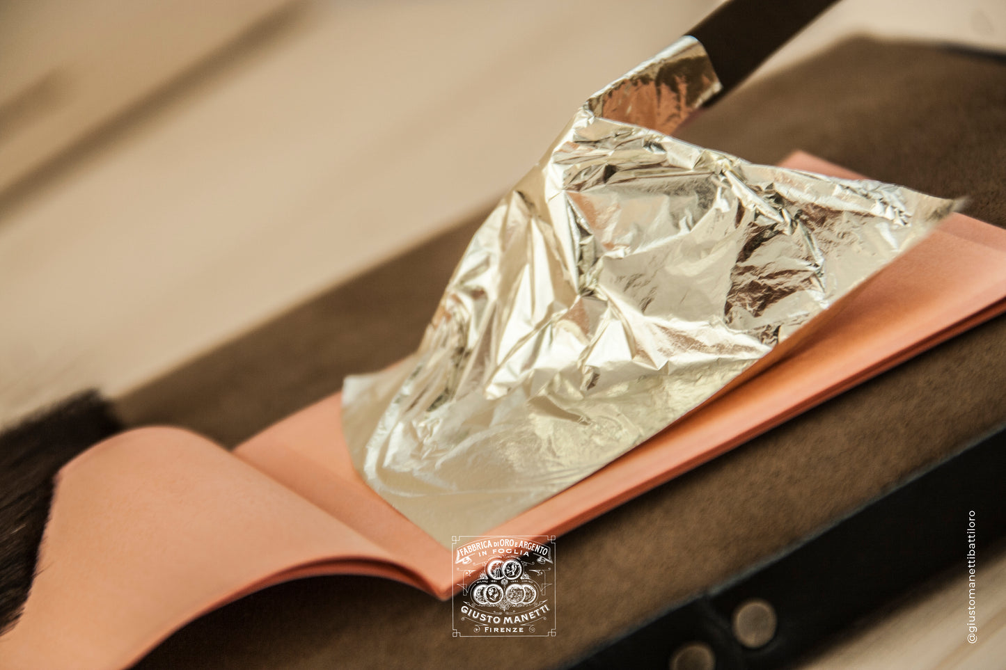 HOPEALEHTI   95 x 95mm